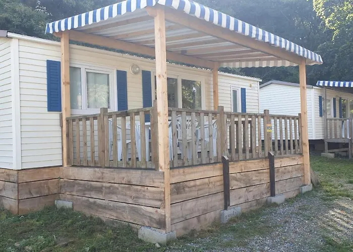 Le Pre Cathare Kır Evi *